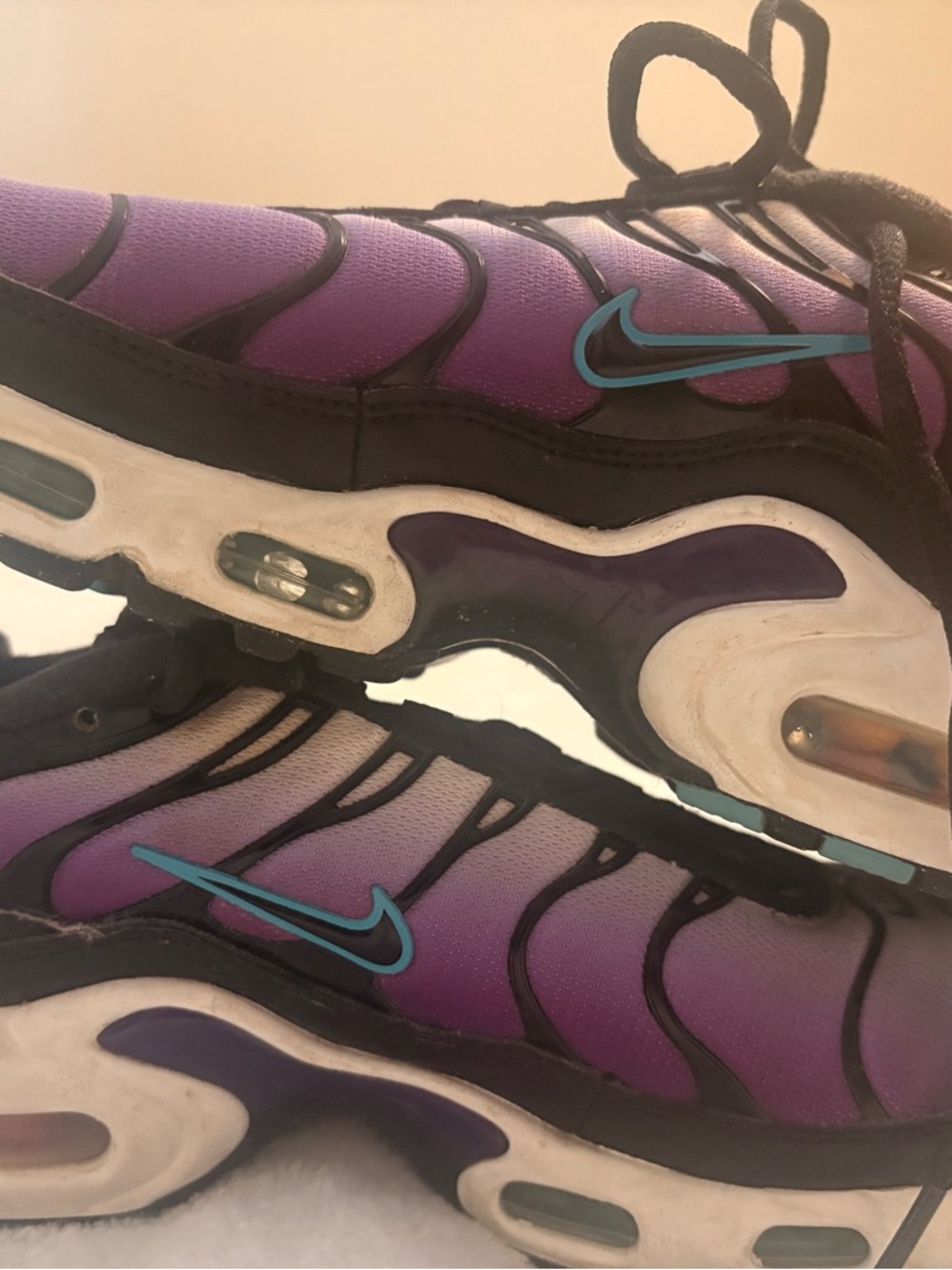 Nike Purple Gradient Sneakers with Teal Swoosh Size 5 Youth
